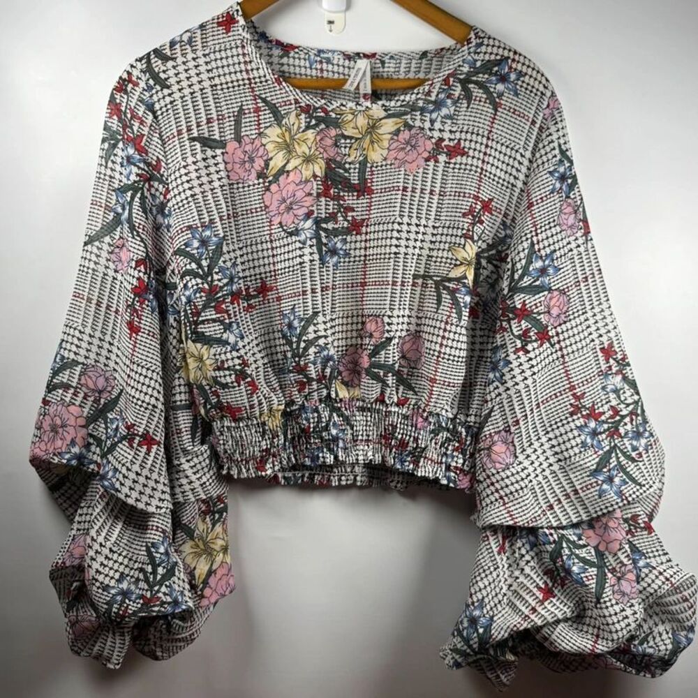 Live 4 Truth Floral Plaid Smocked Waist Cropped Blouse Womens Medium Flowy Boho